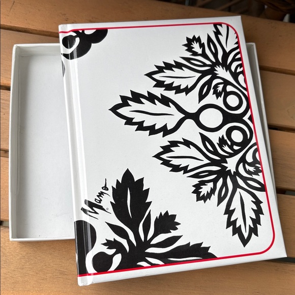 MAMO Hawaiian Island Heritage Journal - Picture 3 of 5